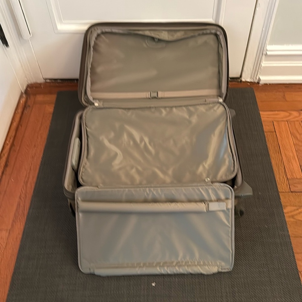 Briggs & Riley Khaki Travel Suitcase - Picture 7 of 10